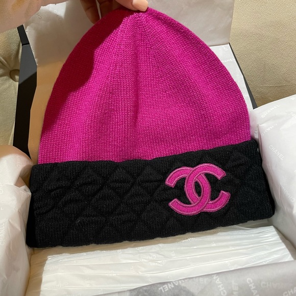 Chanel 2021 Beanie - Picture 3 of 9